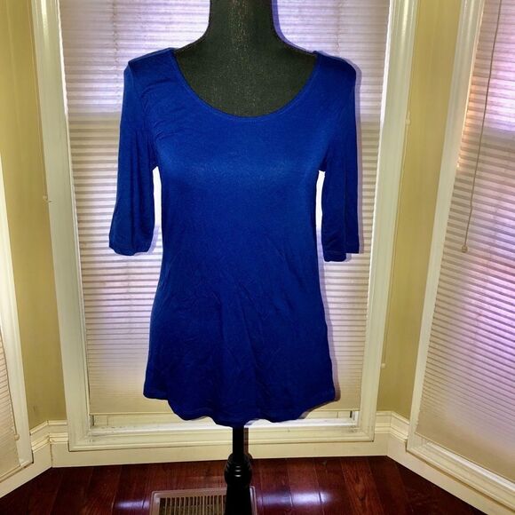 Cable and Gauge Blouse w/ back stings - Picture 1 of 5